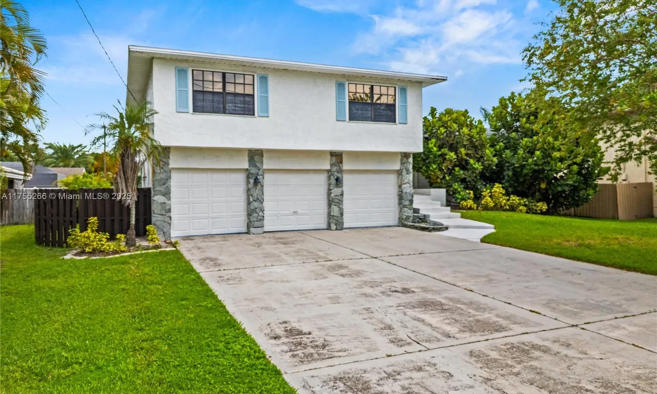 1731 Clearwater Harbor Dr, Largo FL 33770