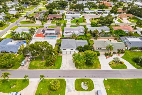 1731 Clearwater Harbor Dr, Largo FL 33770