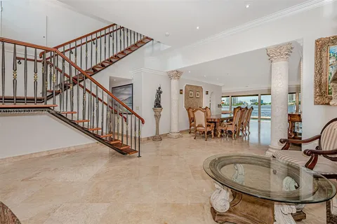 18900 N Bay Rd, Sunny Isles Beach FL 33160