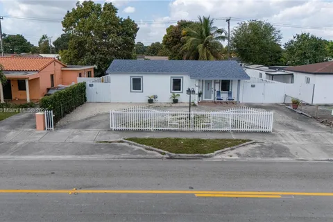 3880 E 10th Ave, Hialeah FL 33013