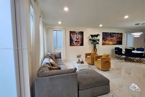10440 NW 67th St # 10440, Doral FL 33178