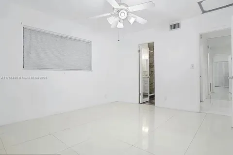 348 S Federal Hwy # 31, Dania Beach FL 33004