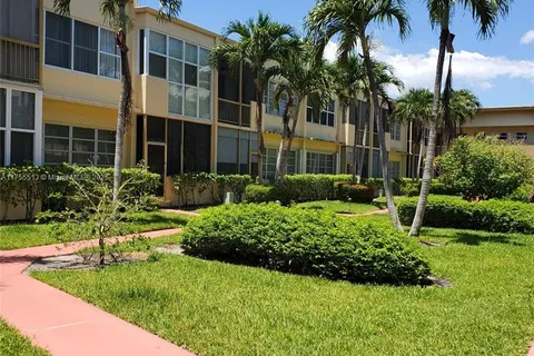 851 NE 14th Ave # 414, Hallandale Beach FL 33009