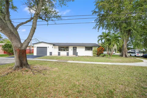 5280 SW 90th Ave, Cooper City FL 33328