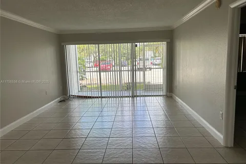 4215 N University Dr # 109, Sunrise FL 33351