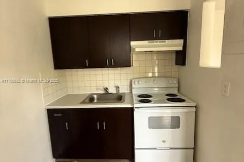 2554 NW 14th St # 6, Fort Lauderdale FL 33311