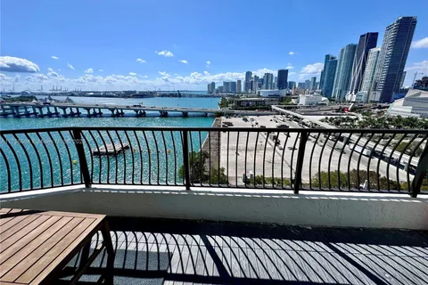 555 NE 15th St # 17K, Miami FL 33132