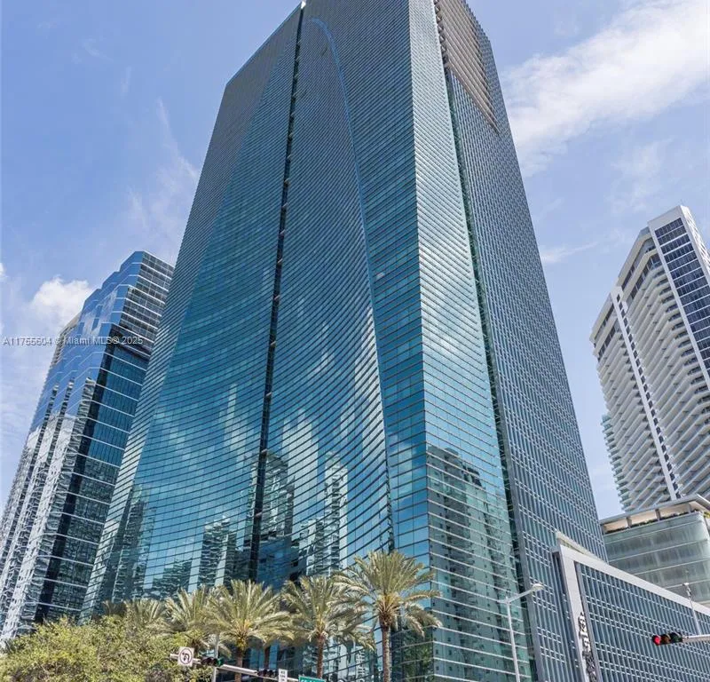 1395 Brickell Ave, Miami FL 33131