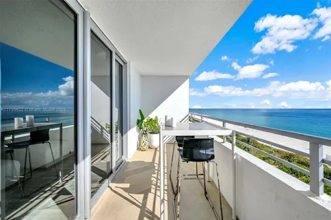 5555 Collins Ave # 10M, Miami Beach FL 33140