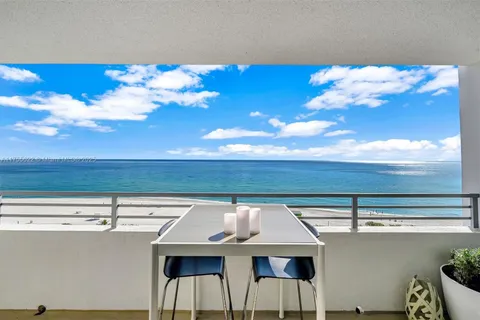 5555 Collins Ave # 10M, Miami Beach FL 33140