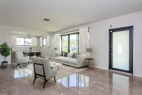 454 NE 93 St, Miami Shores FL 33138