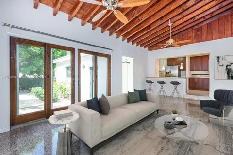 454 NE 93 St, Miami Shores FL 33138