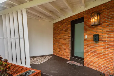 454 NE 93 St, Miami Shores FL 33138