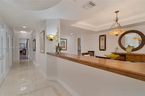 791 Crandon Blvd # 404, Key Biscayne FL 33149