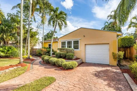 1612 Funston St, Hollywood FL 33020