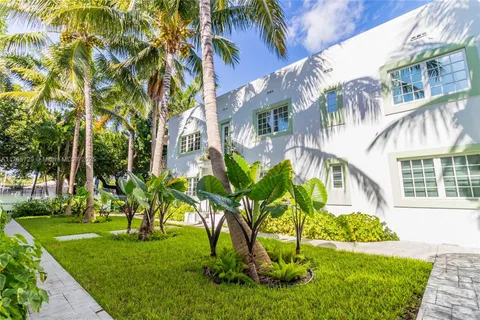 1207 Meridian Ave # 8, Miami Beach FL 33139