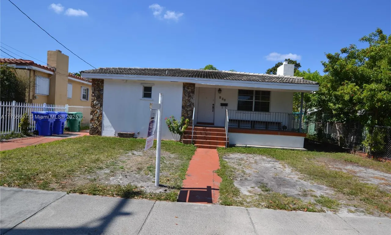 810 NW 29th Ave, Miami FL 33125