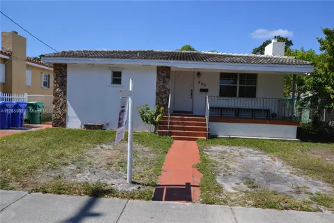 810 NW 29th Ave, Miami FL 33125