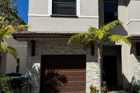 25210 SW 107th Ct, Homestead FL 33032