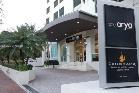 2889 Mcfarlane Rd # 909, Miami FL 33133