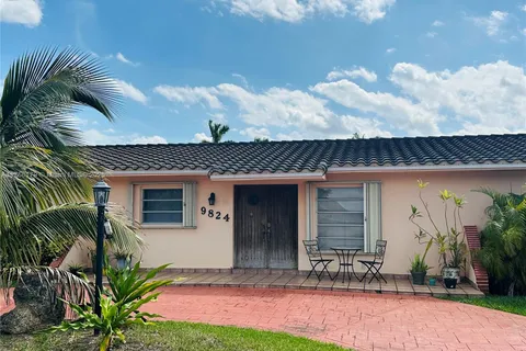 9824 SW 26th Ter, Miami FL 33165