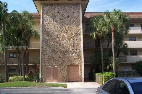 4950 E Sabal Palm Blvd # 204, Fort Lauderdale FL 33319