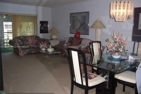 4950 E Sabal Palm Blvd # 204, Fort Lauderdale FL 33319