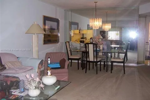 4950 E Sabal Palm Blvd # 204, Fort Lauderdale FL 33319