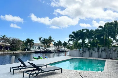 420 SE 15th Ave, Pompano Beach FL 33060