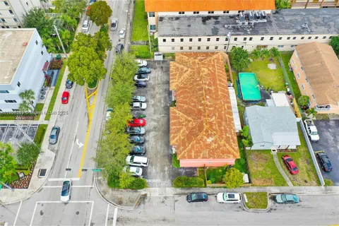 601 E 1st Ave # 202, Hialeah FL 33010