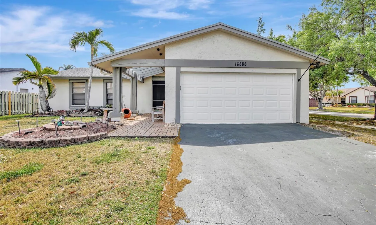 16888 Royal Poinciana Dr, Weston FL 33326
