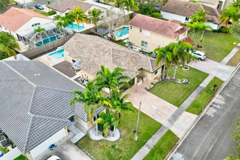 18774 NW 24th Pl, Pembroke Pines FL 33029