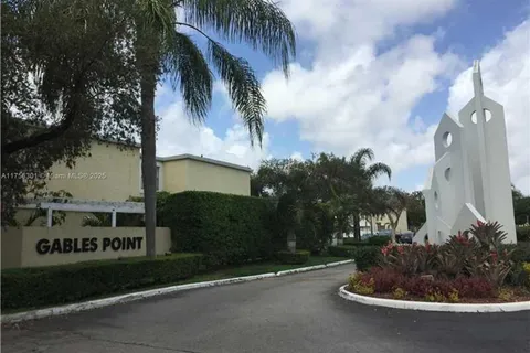 4560 SW 68th Court Circle # 4, Miami FL 33155