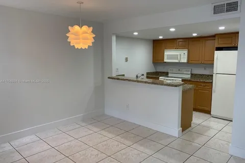 4560 SW 68th Court Circle # 4, Miami FL 33155