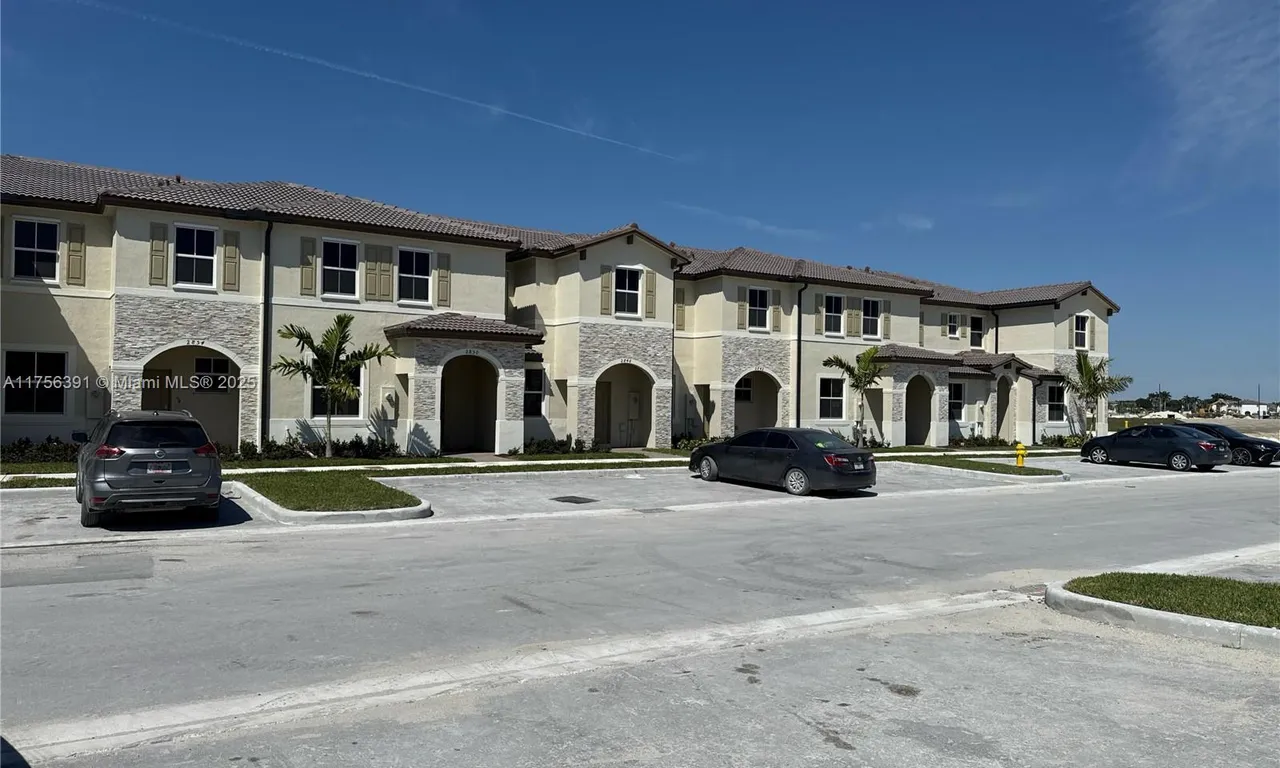 2851 SE 25TH RD, Homestead FL 33035