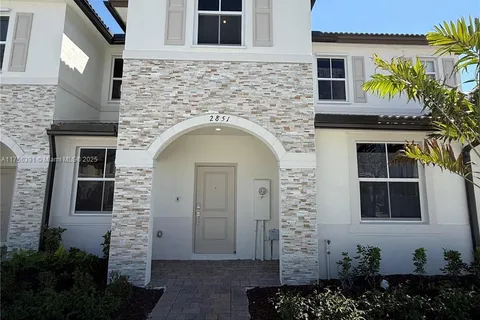 2851 SE 25TH RD, Homestead FL 33035