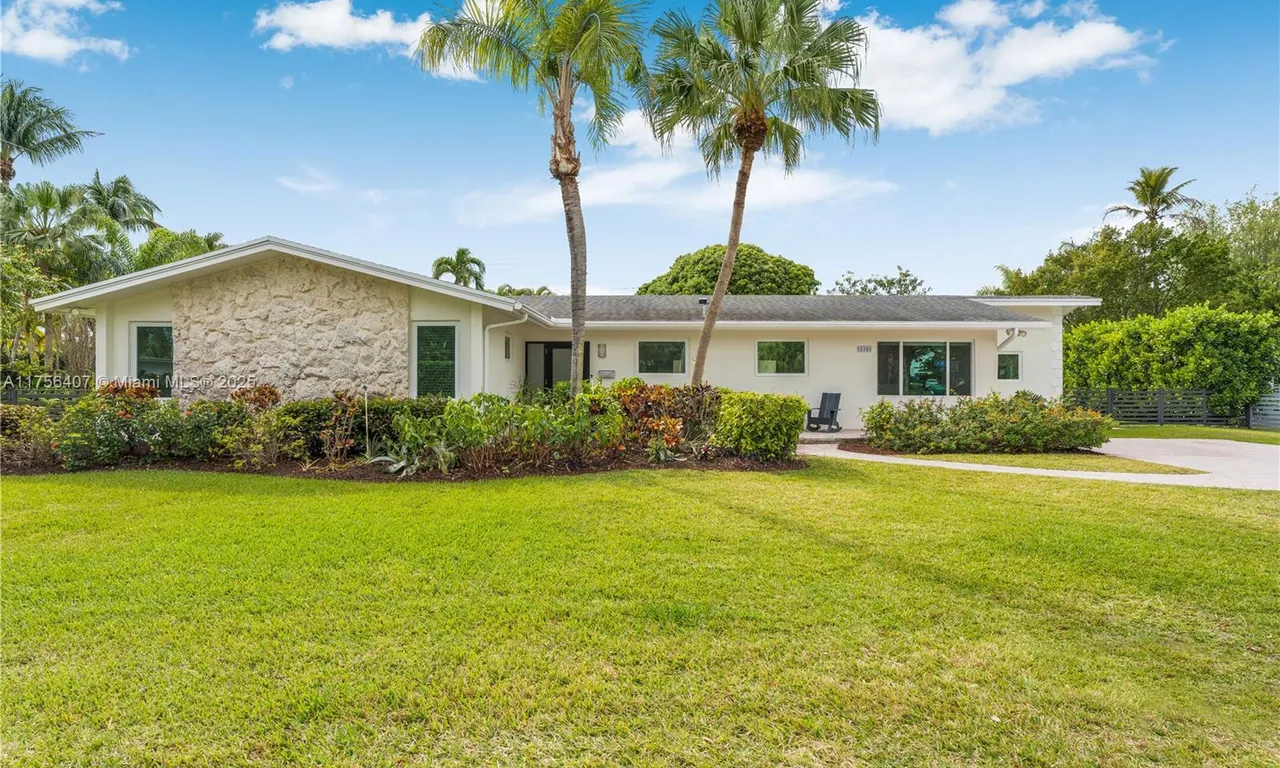 15740 SW 75th Ave, Palmetto Bay FL 33157