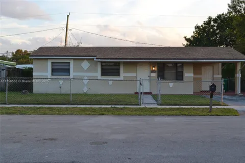 3282 NW 13th St, Lauderhill FL 33311