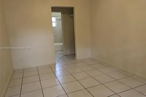 210 NW 5th Ave # 3, Dania Beach FL 33004