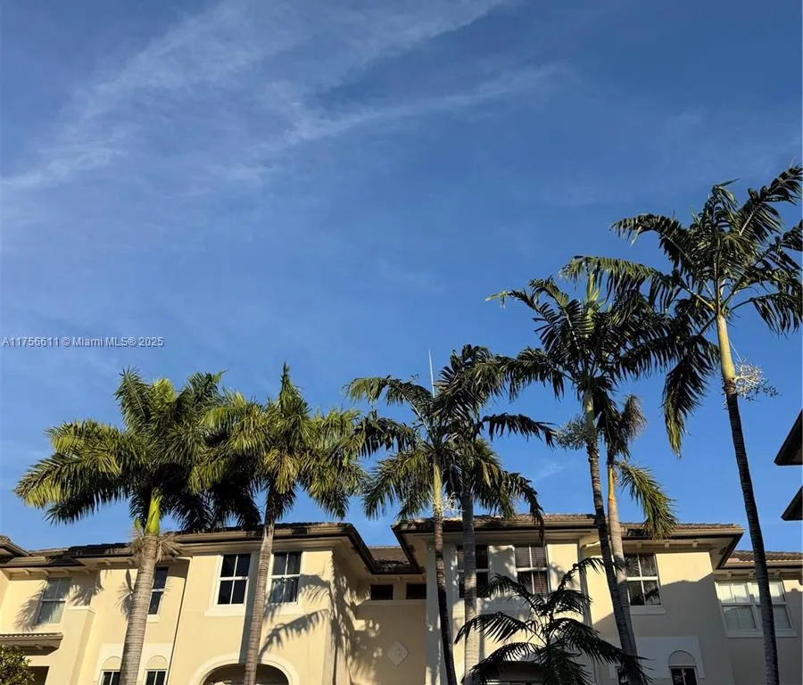 11401 NW 89th St # 107, Doral FL 33178