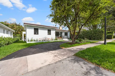 39 Palermo Ave, Coral Gables FL 33134