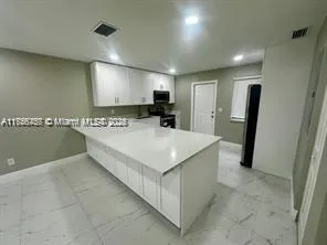 303 NW 7th St # 2, Hallandale Beach FL 33009