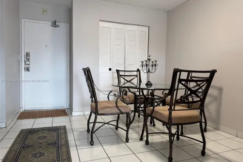 3522 NE 171st St # 303, North Miami Beach FL 33160