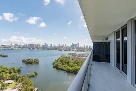 16385 Biscayne Blvd # 2303, North Miami Beach FL 33160