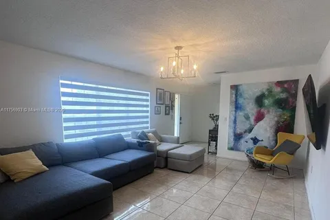 240 Sandpiper Ave, Royal Palm Beach FL 33411