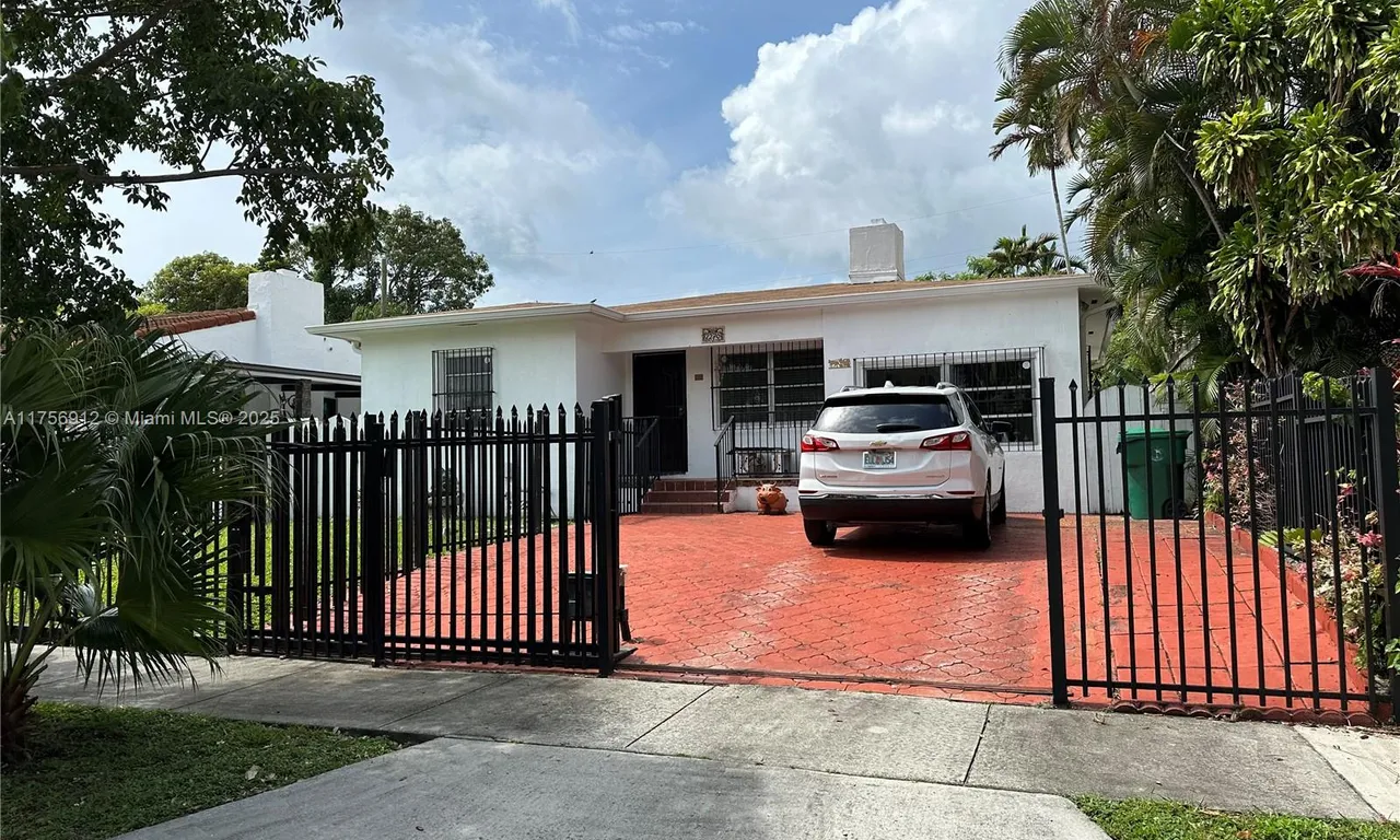 2270 SW 23rd Ter, Miami FL 33145