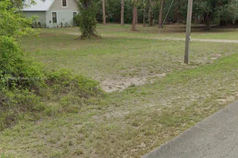 220 Abbott Ave, Lehigh Acres FL 33936