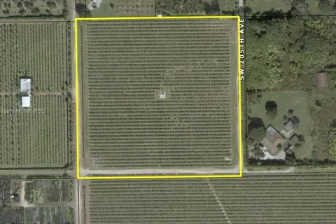 SW 205 AVE, Homestead FL 33030