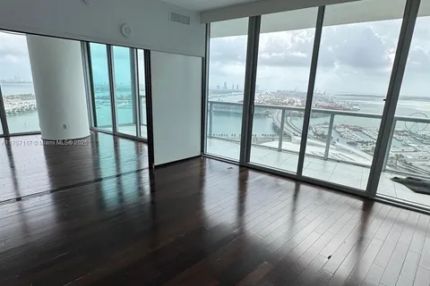 888 Biscayne Blvd # 3508, Miami FL 33132