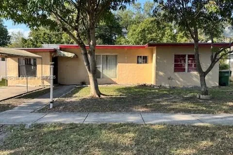 315 NW 127th St, North Miami FL 33168